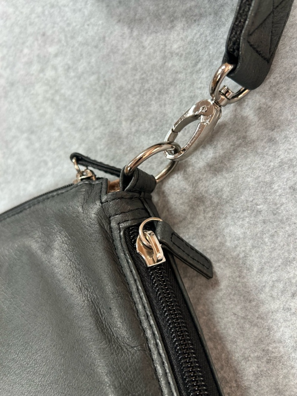 Gun Tote’n Mamas Black Leather Crossbody Bag Concealed Carry Purse - Picture 3 of 10